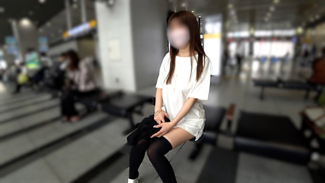 【ノーブラ爆乳美女】スケTバックぶるるん爆乳美女が全開放!!丸見え乳首&アナルくぱぁ~で理性崩壊必至!! 巨乳 下乳 パンチラ 露出