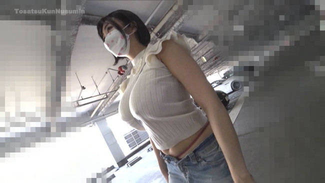 胸ポチ 巨乳 パンチラ 露出 パイスラ